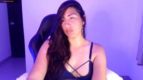 Snapshot of nadia_palmer chatting on April 2026 01:14:02 AM Nadi online show from April 2026 01:14:02 AM