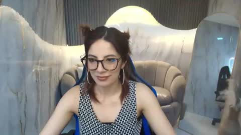 Nadia  online show from June 2026 07:38:02 PM