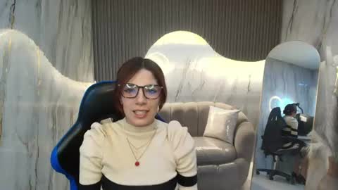 Nadia  online show from July 2026 08:00:02 PM