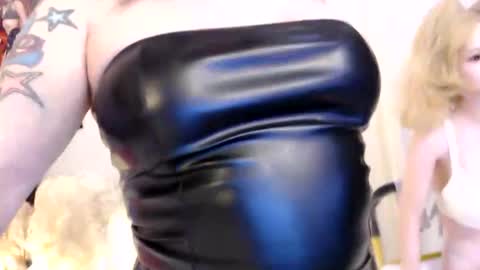 Nadia Vixen online show from May 2026 11:01:04 PM