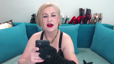 Snapshot of nadiafemdom chatting on May 2026 07:54:02 PM NadiaFemDom online show from May 2026 07:54:02 PM
