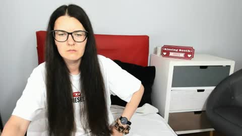 nadiatrue online show from June 2026 06:23:01 PM