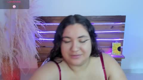 Snapshot of nadine_russo chatting on November 2025 04:29:01 PM Nadine online show from November 2025 04:29:01 PM