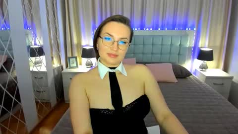 NadinGracefull online show from May 2026 10:05:01 PM