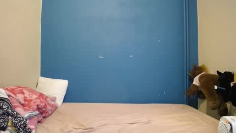 nadinnnea online show from January 2025 11:37:02 AM