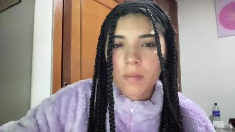 naduu__xx online show from January 2025 11:49:02 PM