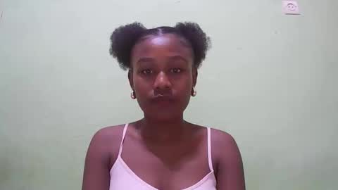 nah296652 online show from April 2026 06:57:02 PM