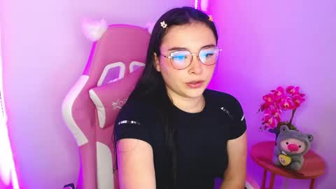 Snapshot of nahia__1 chatting on May 2026 03:31:01 PM Nahia online show from May 2026 03:31:01 PM