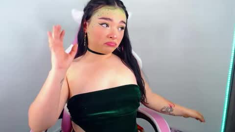 nahia cute     only   online show from October 2025 10:06:02 PM