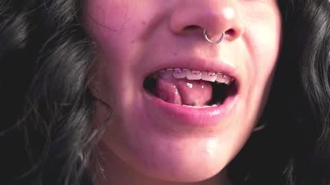 Nahia INDEPENDENT MODEL P online show from March 2025 03:29:02 PM