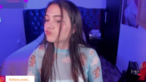 Snapshot of nahiara_evans_ chatting on February 2025 02:07:01 AM NAHIARA EVANS online show from February 2025 02:07:01 AM