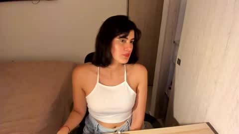 Snapshot of nahomi2021 chatting on June 2026 01:21:02 AM independent model online show from June 2026 01:21:02 AM