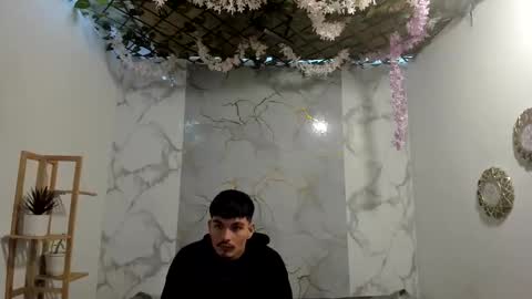 nahomi_hot2002 online show from May 2026 12:13:02 PM