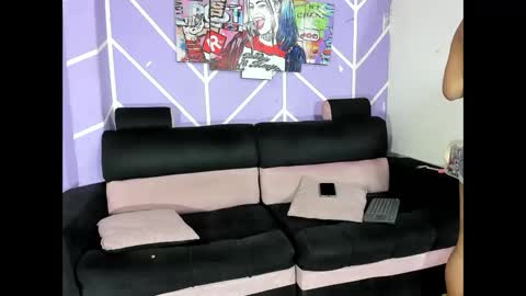 nahomi_hot2002 online show from June 2026 01:24:02 PM