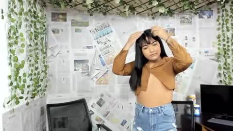 nahomi_hot2002 online show from June 2026 01:15:02 PM