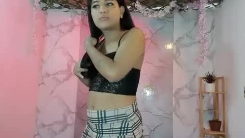 nahomi_hot2002 online show from July 2026 01:36:02 PM