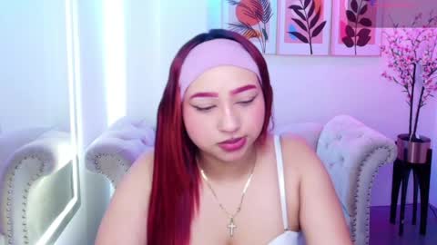 nahomi_velmont online show from May 2026 07:07:02 PM