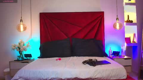 NahomiRoss online show from May 2026 01:18:01 PM