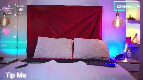 NahomiRoss online show from July 2026 01:59:01 PM