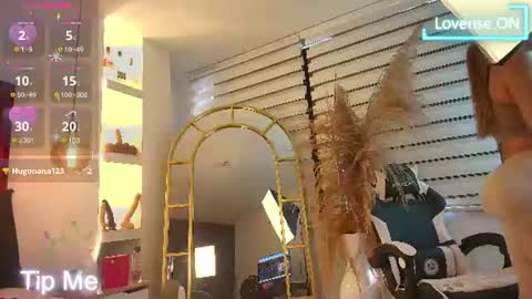 NahomiRoss online show from July 2026 01:18:02 PM