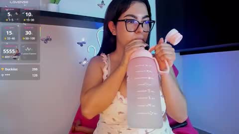 Snapshot of nahomirosse chatting on October 2025 01:23:04 PM SHELBY online show from October 2025 01:23:04 PM