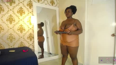 Snapshot of nahybig_boobs chatting on April 2026 12:21:01 PM Karatbby online show from April 2026 12:21:01 PM