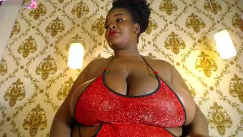 Snapshot of nahybig_boobs chatting on April 2026 12:29:02 PM Karatbby online show from April 2026 12:29:02 PM