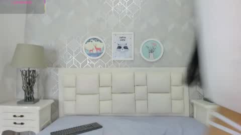 naia_cox online show from January 2026 03:54:01 AM