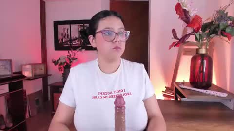 naiara_dreams online show from July 2026 02:29:02 AM