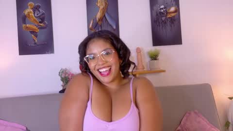 nairagold_ online show from April 2026 12:56:01 AM