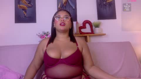 nairagold_ online show from June 2026 12:57:01 AM