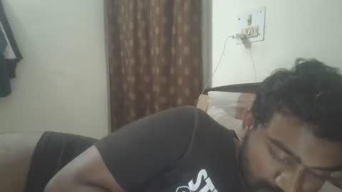 NAIRANANDU28 online show from April 2026 06:02:01 AM