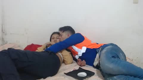 Snapshot of naisha_and_axelh chatting on September 2025 04:39:02 AM naisha and axel2 online show from September 2025 04:39:02 AM