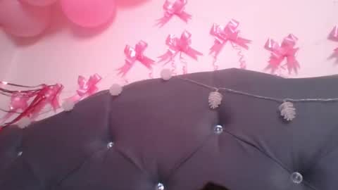 Snapshot of naisha_and_axelh chatting on February 2026 05:31:01 PM naisha and axel2 online show from February 2026 05:31:01 PM