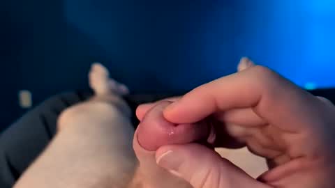 Snapshot of naked_slut86 chatting on December 2025 03:19:01 PM Naked slut online show from December 2025 03:19:01 PM