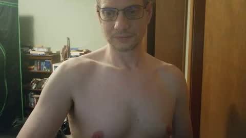 Snapshot of nakedcav chatting on April 2026 10:16:01 PM NakedClown online show from April 2026 10:16:01 PM