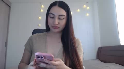Snapshot of nala_foster chatting on April 2026 03:27:01 PM Nala online show from April 2026 03:27:01 PM