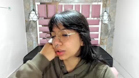 nami_usagi online show from December 2024 11:08:02 AM