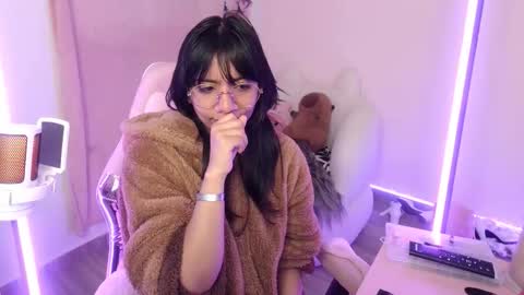 nami_usagi online show from September 2025 04:18:02 PM