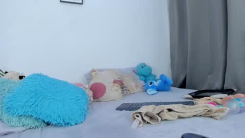 Snapshot of namibergman_ chatting on January 2025 01:34:02 AM N A M I - OF namibergmant online show from January 2025 01:34:02 AM