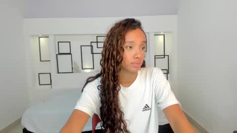 Snapshot of namoismith chatting on February 2025 09:05:02 AM Namoi Smith online show from February 2025 09:05:02 AM