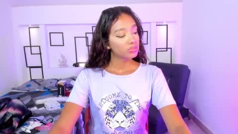 Snapshot of namoismith chatting on March 2025 08:30:01 AM Namoi Smith online show from March 2025 08:30:01 AM