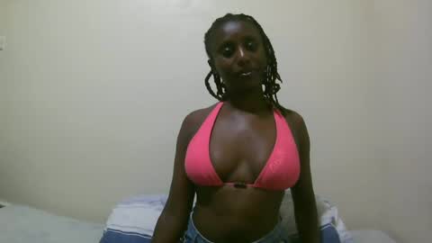 nana2095 online show from June 2026 11:28:01 PM