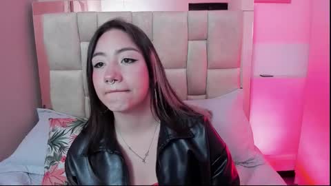 Snapshot of nana__s chatting on December 2025 03:35:02 AM Nana online show from December 2025 03:35:02 AM