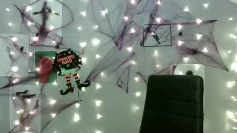 Nana online show from October 2025 08:28:01 AM