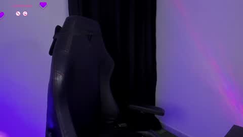 Snapshot of nanaleon chatting on January 2025 03:01:01 AM online show from January 2025 03:01:01 AM