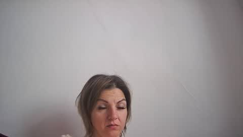 Nancy online show from October 2025 06:38:01 AM