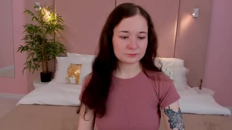 Nancy online show from October 2025 03:07:01 AM