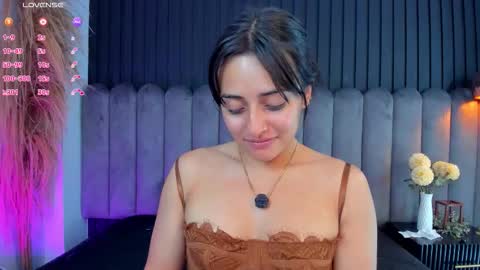 Snapshot of nanda_vixen_ chatting on March 2026 02:59:02 AM Nanda online show from March 2026 02:59:02 AM