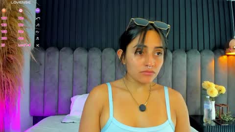 Snapshot of nanda_vixen_ chatting on March 2026 03:07:02 AM Nanda online show from March 2026 03:07:02 AM